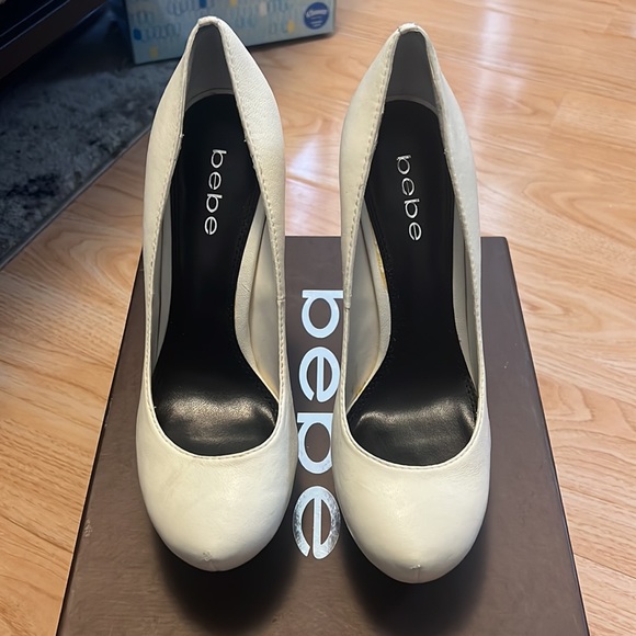 Bebe white and black platform pumps size 7 - Picture 2 of 6